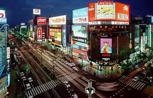 不翻臺不賺錢、不促銷沒人氣，商超餐飲7成不賺錢