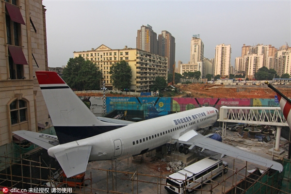 湖北武漢驚現波音737  成國內首家飛機餐廳