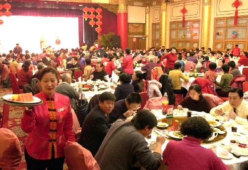 餐飲業(yè)有望于2020年達(dá)到5萬億規(guī)模，美團(tuán)點(diǎn)評(píng)獲驅(qū)動(dòng)力