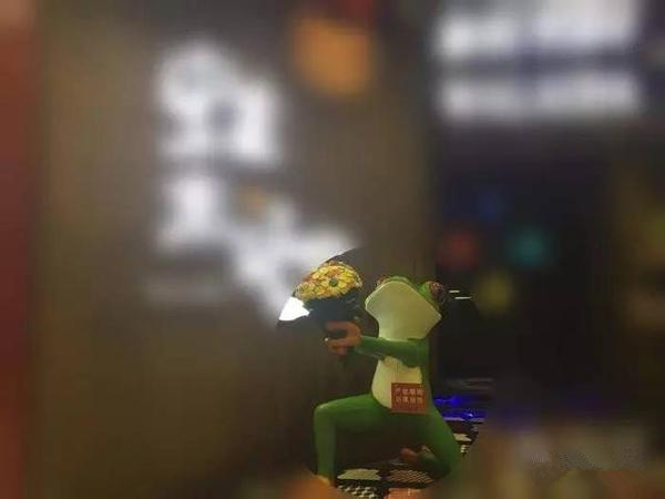 王小白：三個(gè)維度解析一蛙兩店的不同命運(yùn)！