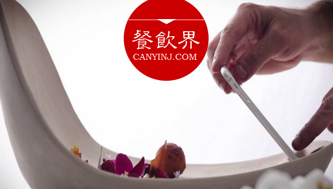 將餐盤打造成“拍照神器”，這家餐廳完成一次完美的社群營銷！