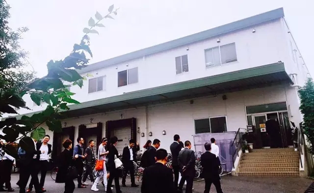 從日本回來(lái)，我為什么攔著你別跳中央廚房這個(gè)坑|餐飲界