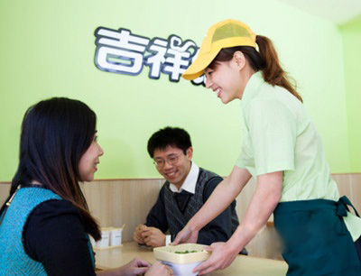吉祥餛飩董事長張彪：從3個(gè)人到1萬多人，加盟之路是這樣走出來的|餐飲界