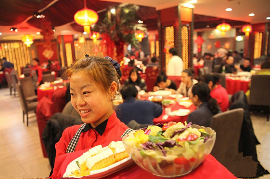 吃飯消費(fèi)102元，要求免零被拒絕，結(jié)果……|餐飲界