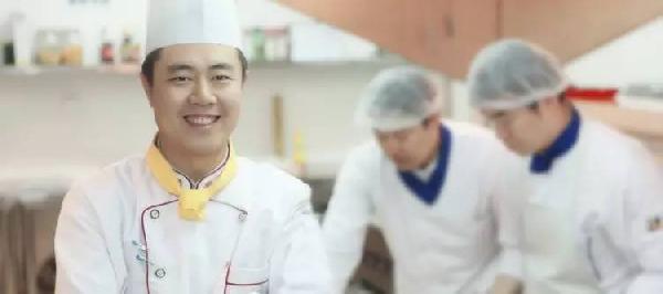 等到餐廳生意不好再去調(diào)整？