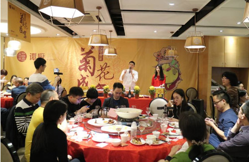 譚廚首屆“菊花盛宴”圓滿結(jié)束，引來(lái)數(shù)萬(wàn)粉絲圍觀直播！|餐飲界