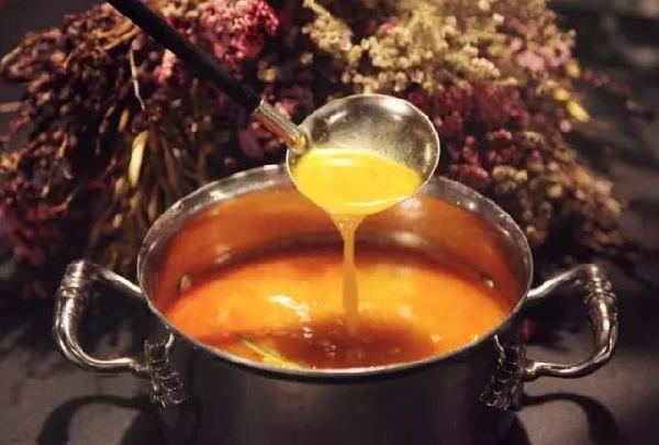 火鍋店這么多，她的自創(chuàng)品牌憑什么就能一炮而紅？|餐飲界