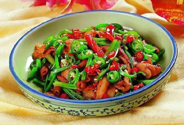 招牌菜不賣免費送，老板卻還年賺100萬