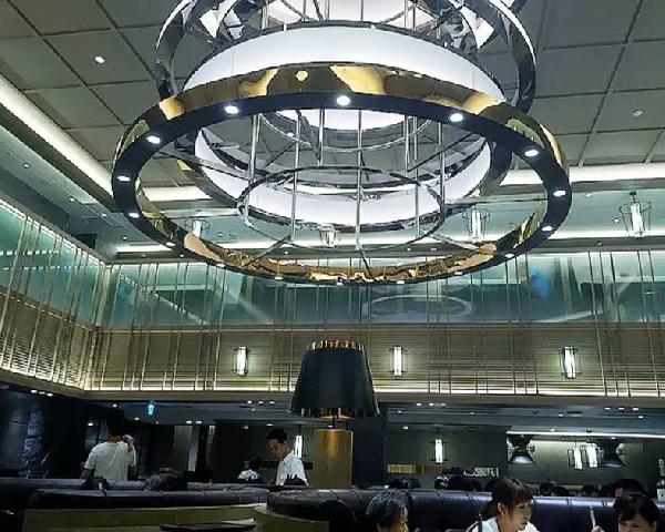 海底撈、小肥羊全面“入侵”日本，這畫風怎么回事？
