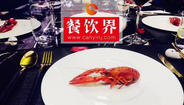 千億市場(chǎng)份額，十萬餐飲人分食，小龍蝦市場(chǎng)是一道送命題？