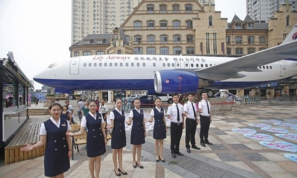 武漢最牛的飛機餐廳，300元可享受各國頭等艙餐飲和專業(yè)的空姐服務(wù)