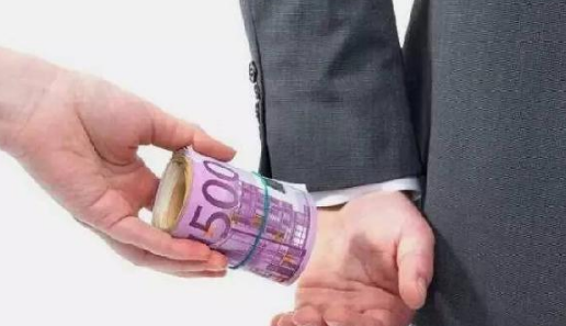 采購吃回扣200余萬被抓！餐企如何對行業(yè)“潛規(guī)則”說不？