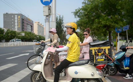90后外賣小妹：我為什么選擇送外賣？