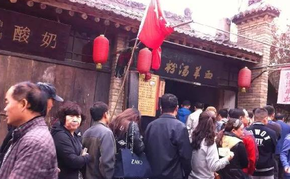 袁家村餐飲日營業(yè)額200萬，為什么別人一模仿就死翹翹？