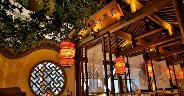 開一家火一家，杭幫菜“現(xiàn)象級”排隊(duì)背后的商業(yè)邏輯是啥？