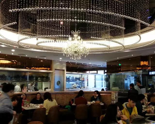 大家樂撤出華東，翠華、稻香業(yè)績下滑……“港式餐飲”怎么了？|餐飲界
