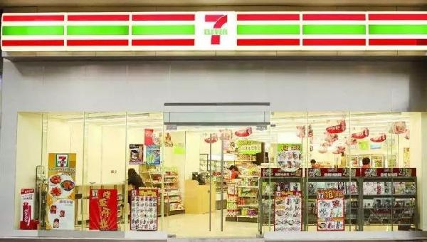 3年少賣80億包，一個(gè)明星爆品如何走下神壇