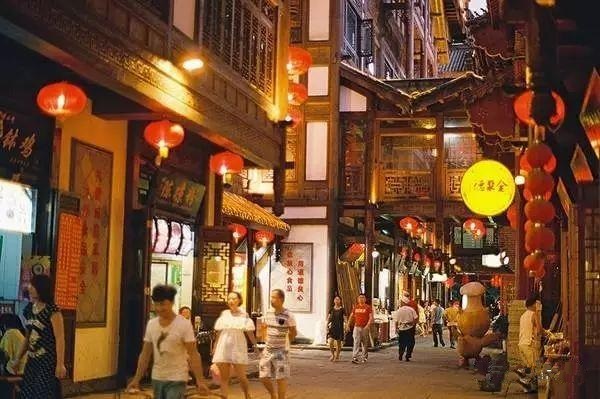 開業(yè)不久虧損50萬，美食街選址的那些坑！