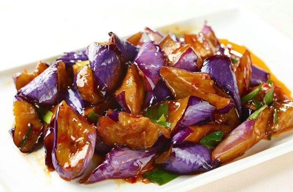 茄子這樣做，竟然能做出紅燒魚(yú)口味，美味到不像話