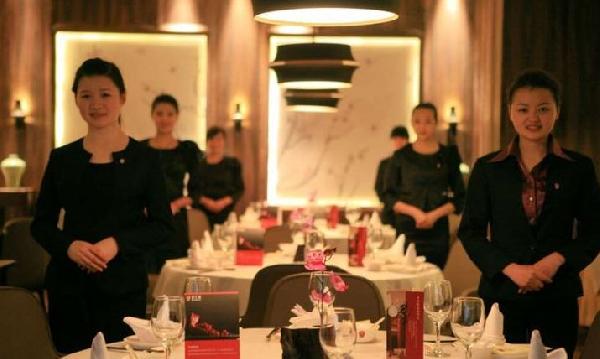 員工就活該吃回鍋油？俏江南不倒閉誰(shuí)倒閉？|餐飲界