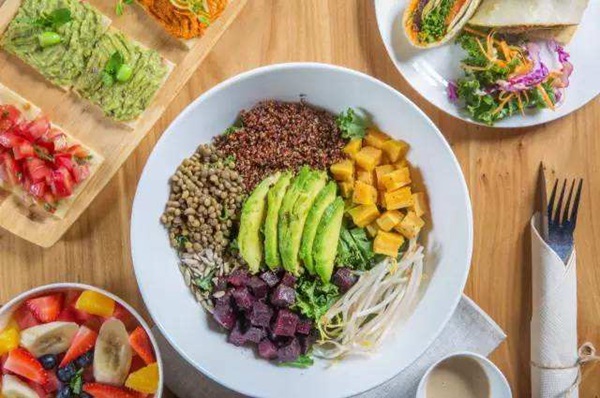 成都餐飲業(yè)刮起輕食風(fēng) 下一個(gè)風(fēng)口？