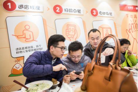 營業(yè)額漲逾40%、人效翻3倍！詳細(xì)解剖五芳齋無人智慧餐廳是如何誕生的