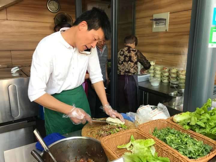 李巖：18年守住一個肉夾饃，他的小店成了地標(biāo)