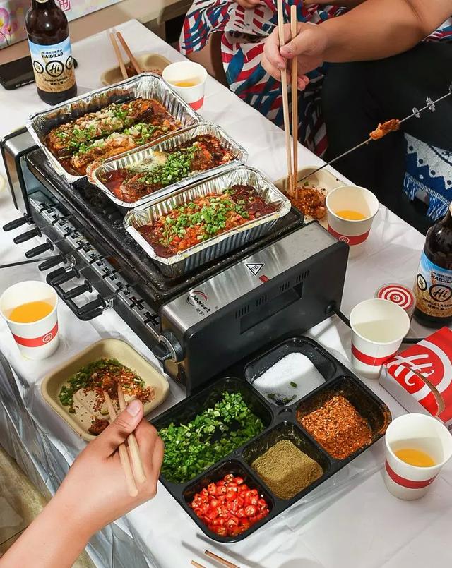 海底撈開(kāi)始做燒烤外賣，你怎么看？