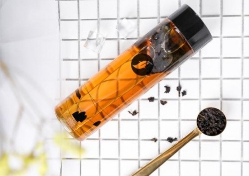 一夫茶網(wǎng)紅文藝短句被刷屏，引領(lǐng)新茶飲“文藝風(fēng)”