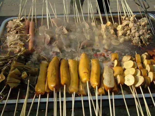 如何區(qū)分麻辣燙、冒菜、串串？重點全在這兒！