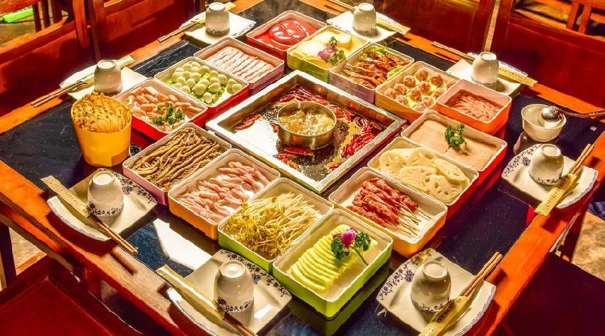 接手了一家火鍋店，過(guò)了兩天，我哭了！