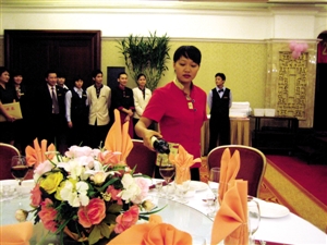 員工主動(dòng)辭職，糊涂公司賠2萬余元！餐企如何規(guī)避用工風(fēng)險(xiǎn)？|餐飲界