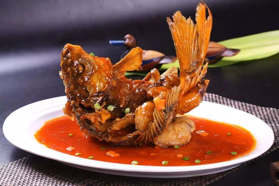  “八大菜系”之首名不副實(shí)？學(xué)習(xí)刀工就要耗時(shí)9年，匠心和傳承永不沒落|餐飲界