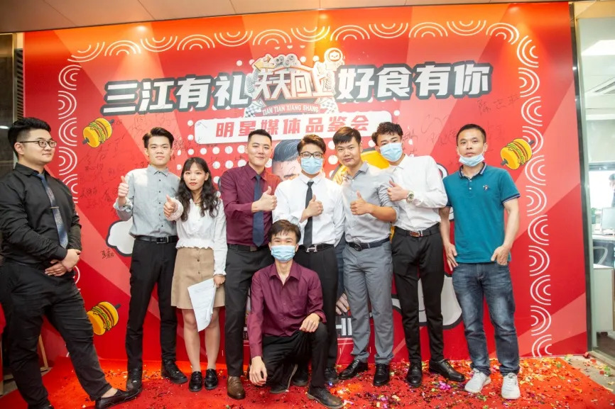 小吃快餐成創(chuàng)業(yè)主流？投資者“扎推”快餐品牌招商會(huì)|餐飲界