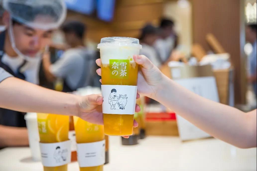 閉店的茶顏，焦慮的新茶飲