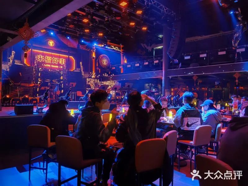 帶動(dòng)商圈人流增幅50% 這家Live house靠什么？|餐飲界