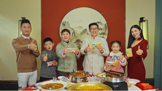 春節(jié)爆火出圈！天冰這波操作太驚艷